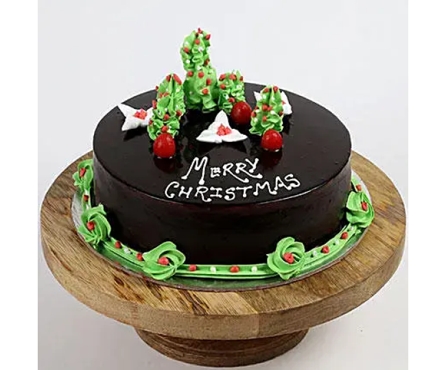 Creamy Christmas Tree Chocolate Cake
